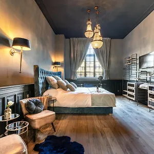 Castelsuites Bed & Breakfast